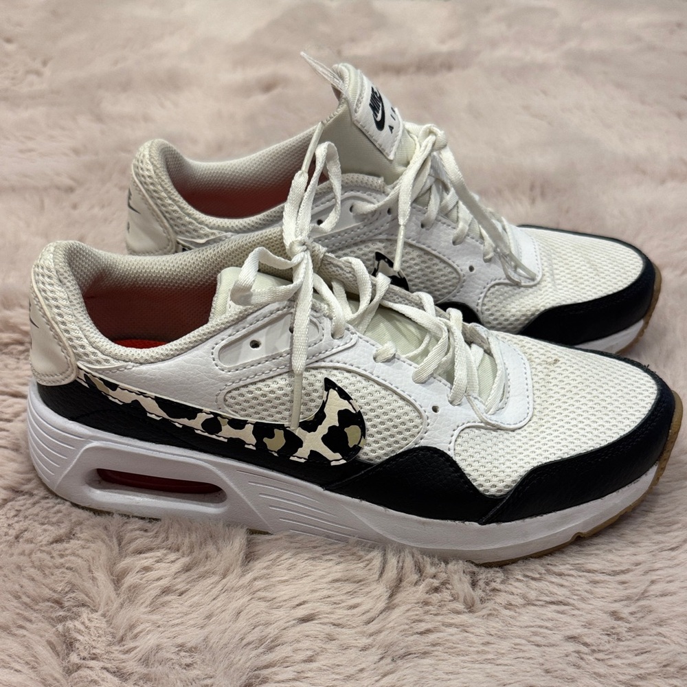 Nike Air Max women’s sneakers